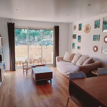 Apartment A 300m De La *
